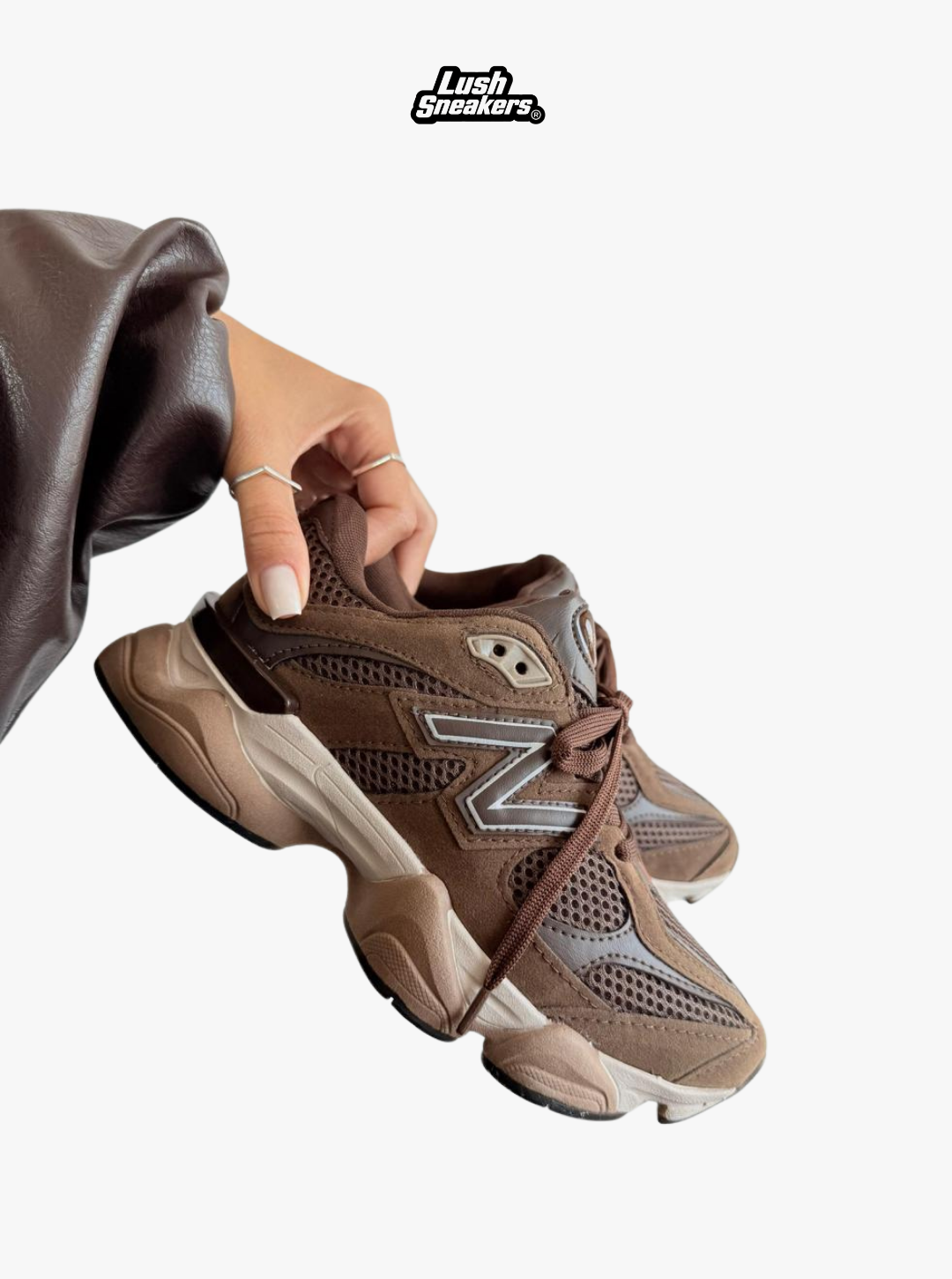 TÊNIS NEW BALANCE 9060 - MARROM