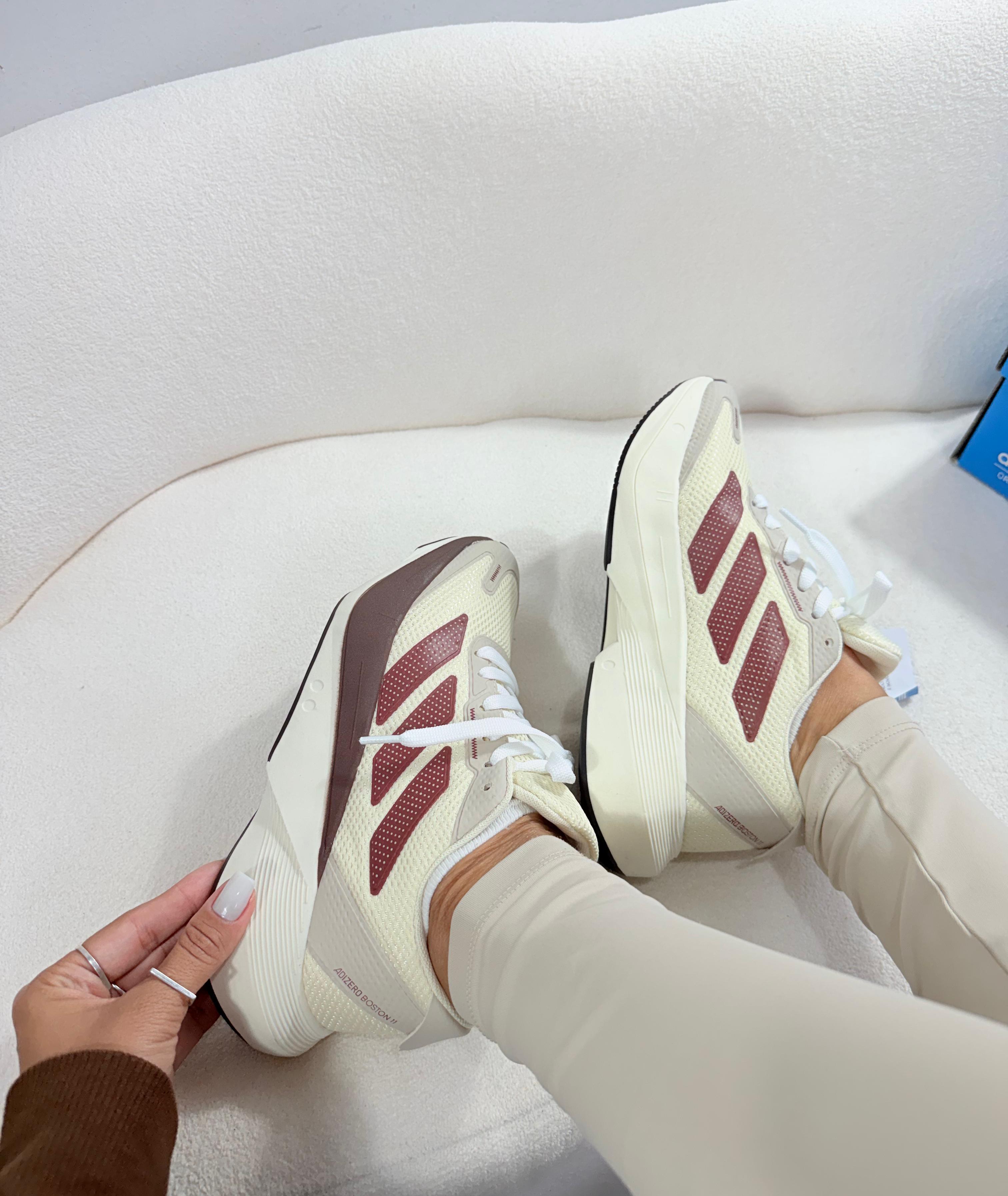 ADIDAS ADIZERO BOSTON