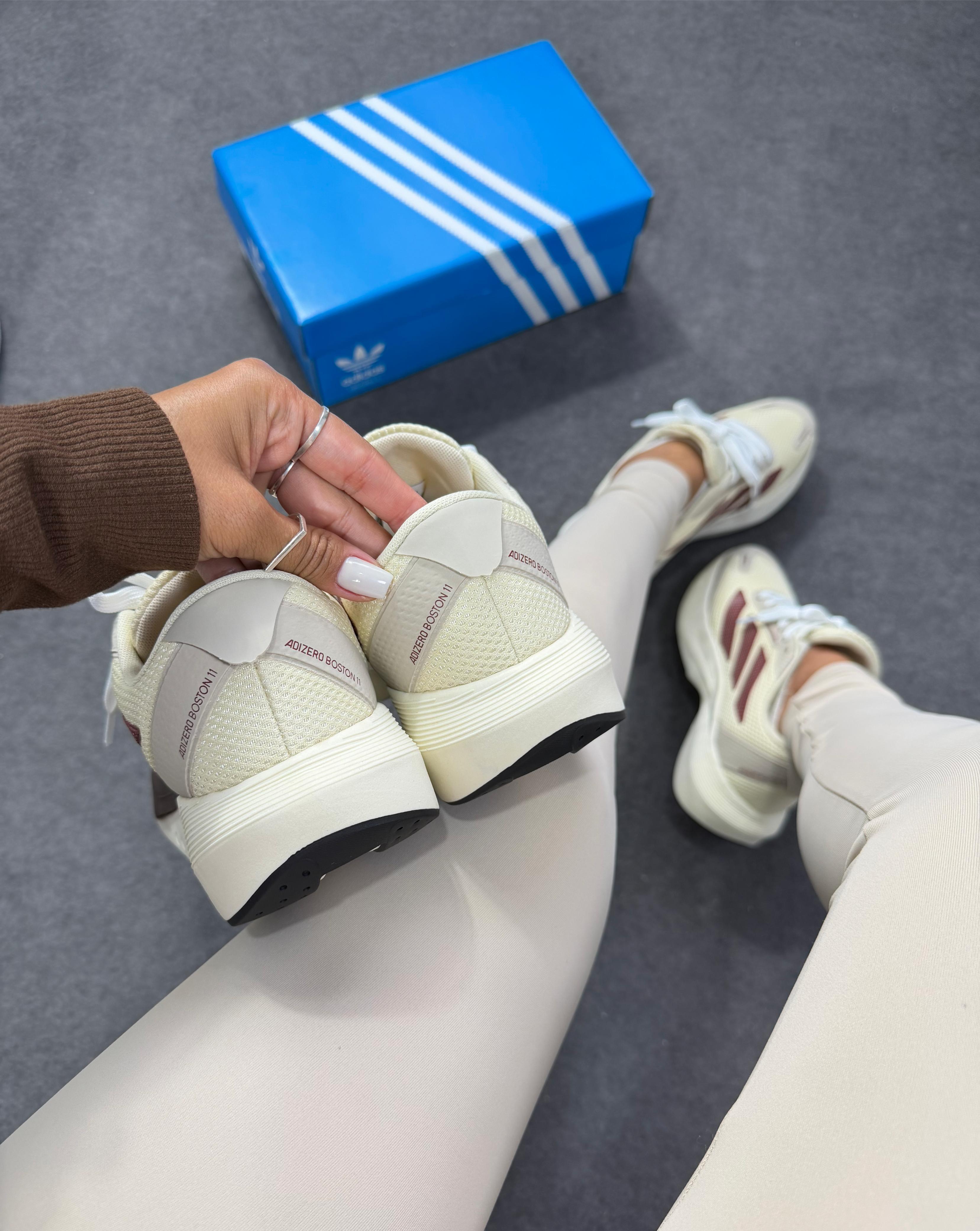 ADIDAS ADIZERO BOSTON